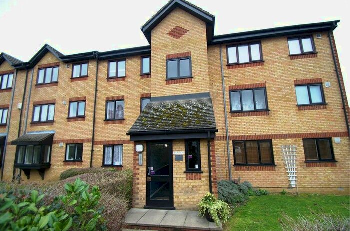 1 Bedroom Flat To Rent In Balmoral Road, Watford, WD24