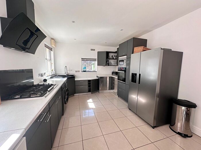 5 Bedroom Property To Rent In Pednolver Terrace, St. Ives, TR26
