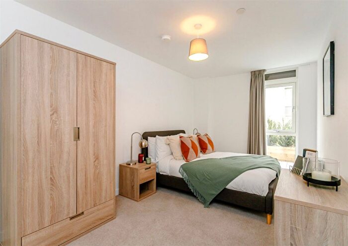 2 Bedroom Flat To Rent In Allegro, Exchange Square, The Priory Queensway, Birmingham, West Midlands, B4