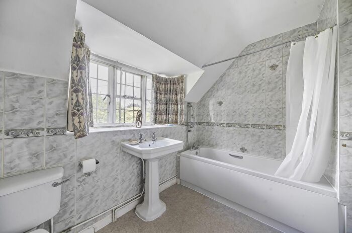 5 Bedroom Detached House For Sale In Staple Fitzpaine, Taunton, Somerset, TA3