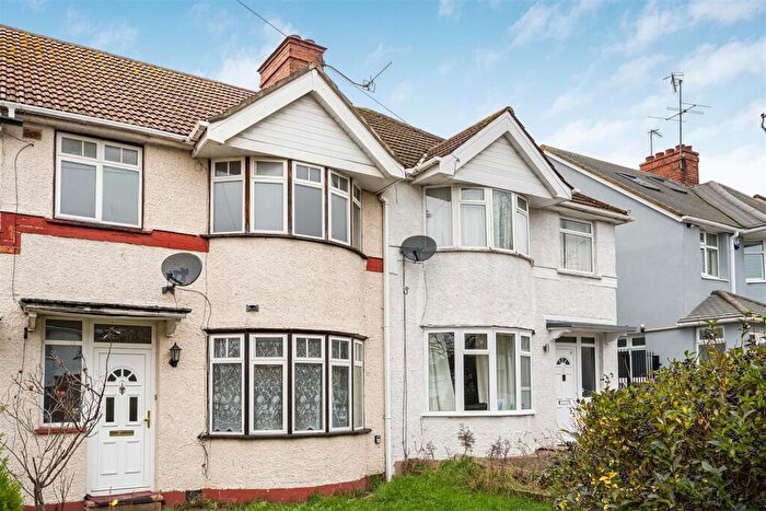 3 Bedroom Terraced House For Sale In Abercorn Crescent, Harrow, HA2