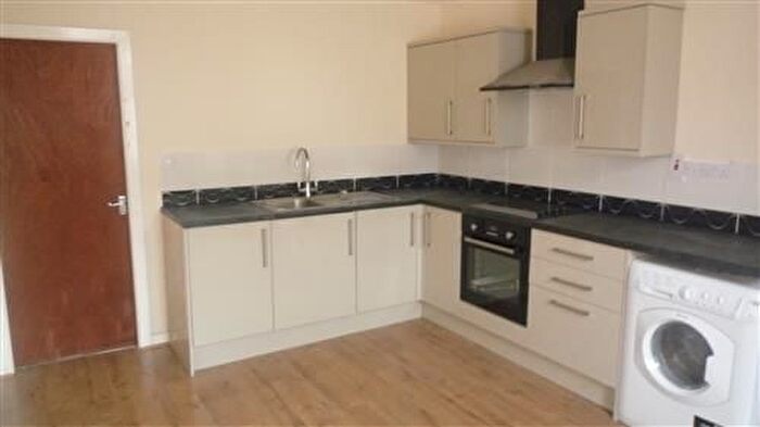 1 Bedroom Flat To Rent In Clarence Street, Bramley, Leeds, LS13