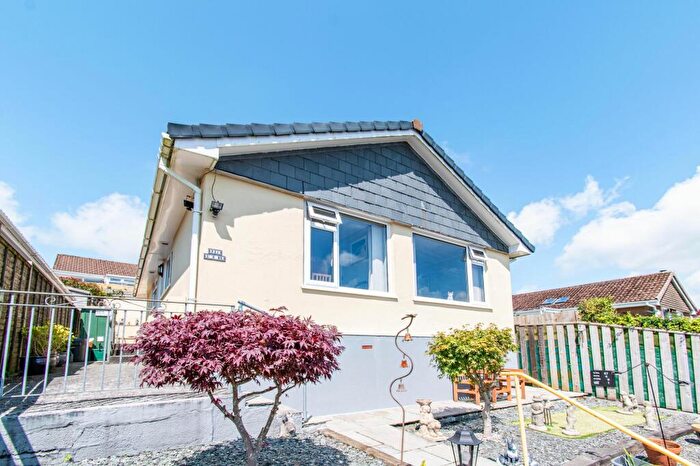 3 Bedroom Detached Bungalow For Sale In Higher Glen Park, Pensilva, PL14