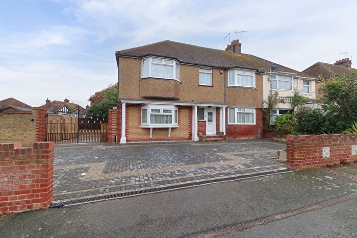 4 Bedroom Semi-detached House For Sale In Argyle Avenue, Margate, Kent, CT9