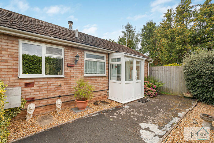 2 Bedroom Bungalow For Sale In Silurian Close, Leominster, Herefordshire, HR6