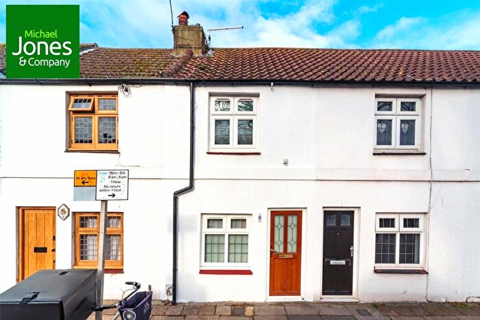 1 Bedroom Terraced House To Rent In Ham Road, Shoreham-By-Sea, East Sussex, BN43