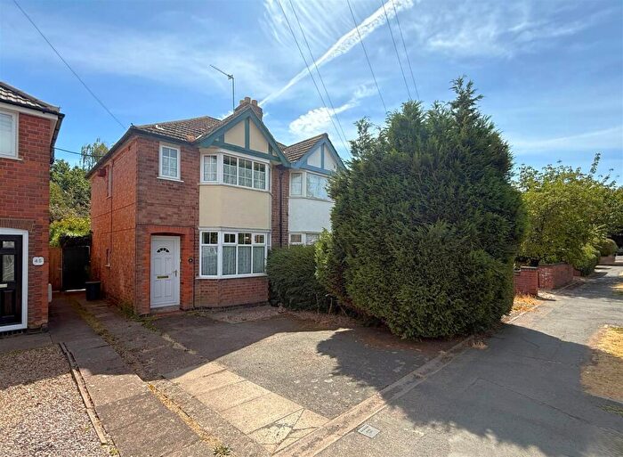 3 Bedroom Semi-Detached House For Sale In Halstead Road, Mountsorrel, Loughborough, LE12