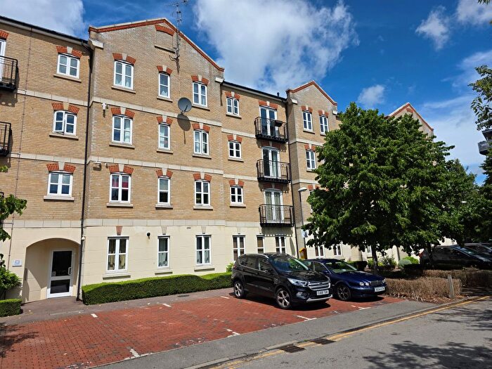 1 Bedroom Flat For Sale In Coxhill Way, Aylesbury, HP21