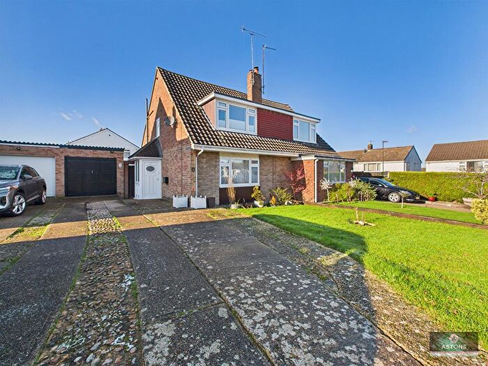 3 Bedroom Semi Detached House For Sale In Filbert Crescent, Crawley, RH11