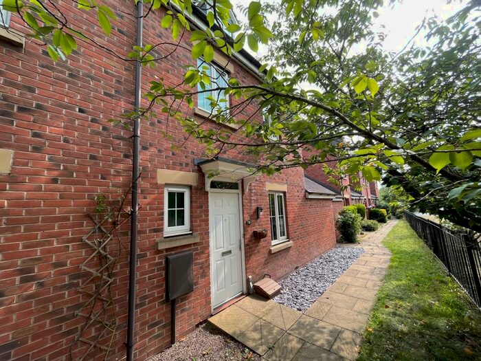 4 Bedroom House To Rent In Cheadle Road, Uttoxeter, ST14