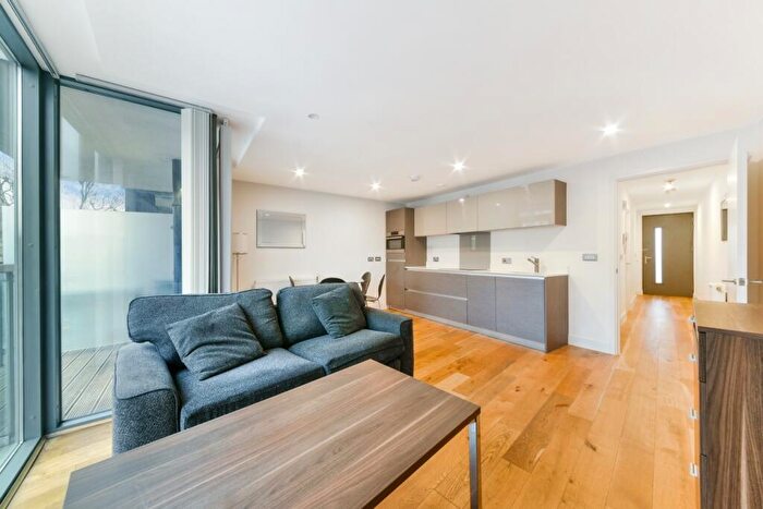 1 Bedroom Apartment To Rent In The Arc, Islington, London, N1