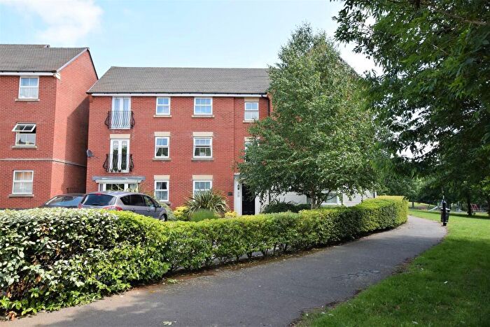 2 Bedroom Flat To Rent In Linnet Court, Uppingham, Uppingham, LE15