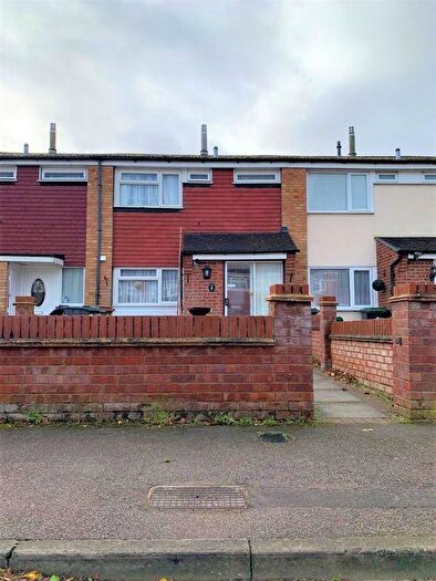 3 Bedroom Terraced House To Rent In Berry Leys, Luton, Bedfordshire, LU3