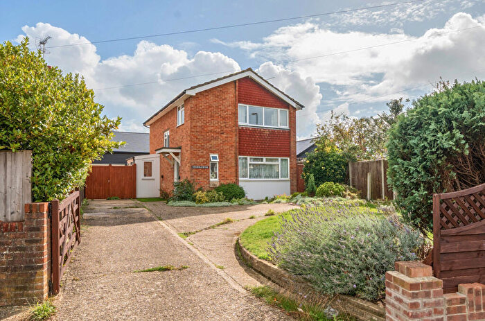 3 Bedroom Detached House For Sale In Flansham Lane, Bognor Regis, West Sussex, PO22