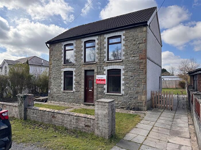 4 Bedroom Detached House For Sale In New Road, Gwaun Cae Gurwen, Ammanford, SA18