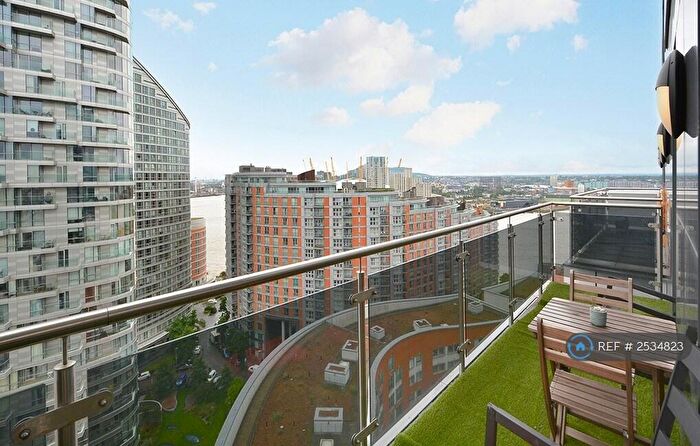 1 Bedroom Flat To Rent In Streamlight Tower, London, E14