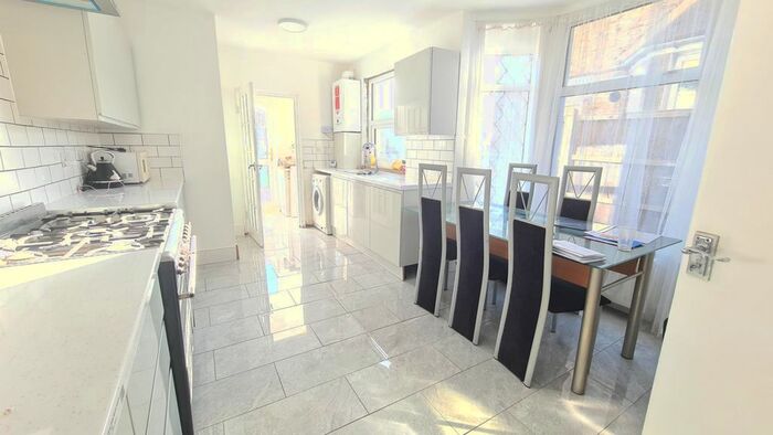 5 Bedroom Terraced House To Rent In Norman Road, London, E11