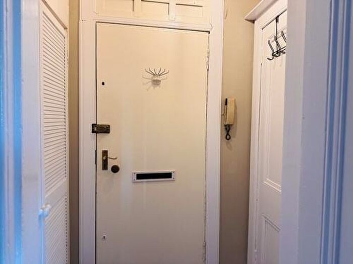 Flat To Rent In Cambuslang Road, Rutherglen, G73