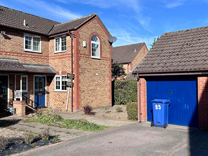 3 Bedroom Semi-Detached House To Rent In Coopers Gate, Banbury, OX16