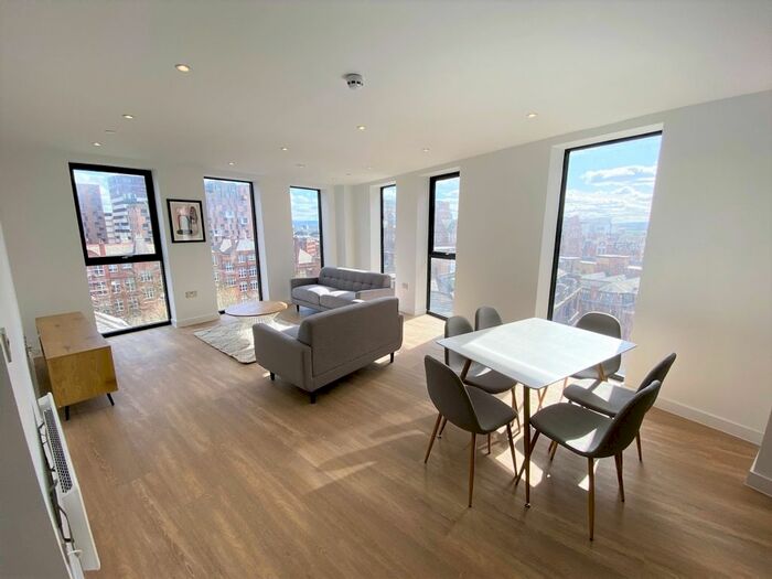 3 Bedroom Flat To Rent In Whitworth Street, Manchester, M1