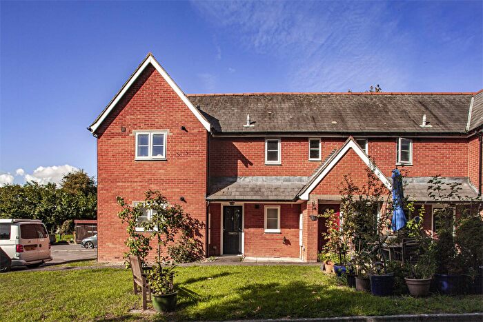 2 Bedroom Flat To Rent In Waterloo Close, Cholsey, OX10