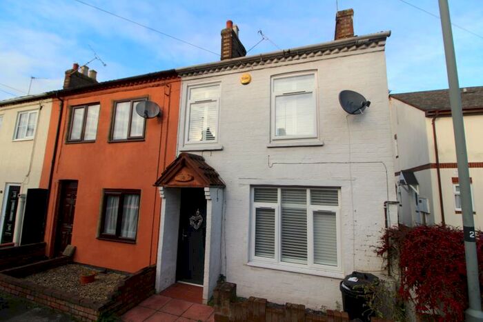 3 Bedroom End Of Terrace House To Rent In Napier Street, Fenny Stratford, MK2