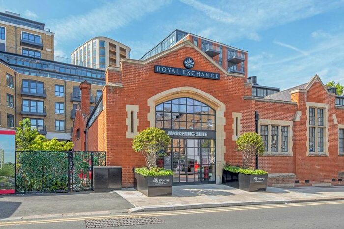 2 Bedroom Flat To Rent In Brook Street, Kingston Upon Thames, KT1