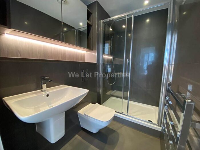 2 Bedroom Apartment To Rent In South Tower, Deansgate Square, M15