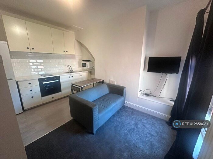 1 Bedroom Flat To Rent In Nantwich Road, Crewe, CW2