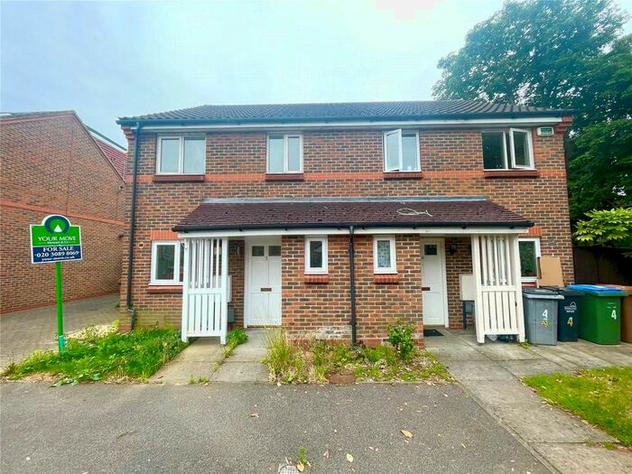 2 Bedroom Semi-Detached House To Rent In Newton Close, Walthamstow, London, E17