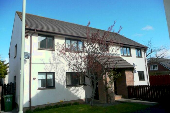 2 Bedroom Flat To Rent In Ridgeway Avenue, Westward Ho!, EX39