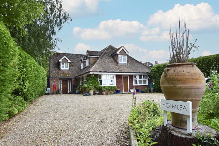 5 Bedroom Detached House For Sale In Tring Road, Gubblecote, Tring, HP23