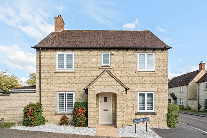3 Bedroom Detached House For Sale In Sycamore Place, Bradwell Village, Burford, Oxfordshire, OX18
