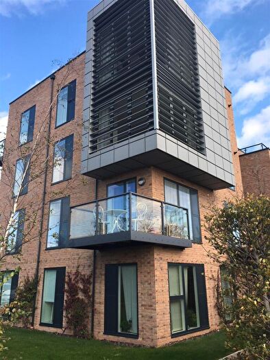 2 Bedroom Flat To Rent In Palmer House, Trumpington, CB2