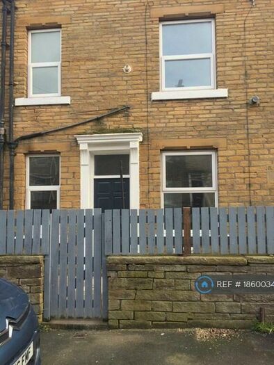 2 Bedroom Terraced House To Rent In Penn Street, Halifax, HX1