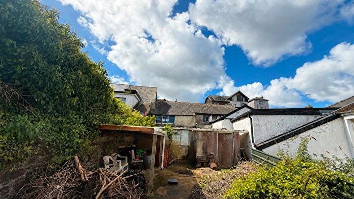 Detached House For Sale In Well Street, Paignton, Devon, TQ3