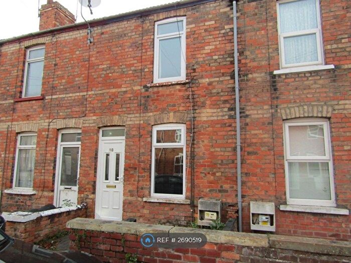 2 Bedroom Terraced House To Rent In Beaufort Street, Gainsborough, DN21