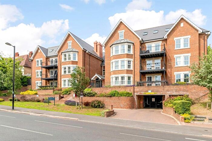 1 Bedroom Apartment For Sale In Verdun Heights, Foxley Lane, Purley, CR8