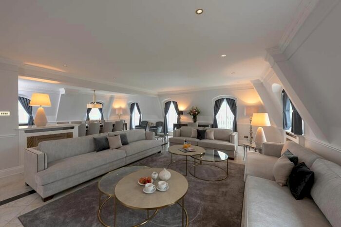 5 Bedroom Flat To Rent In Prince Of Wales Terrace, Kensington W8