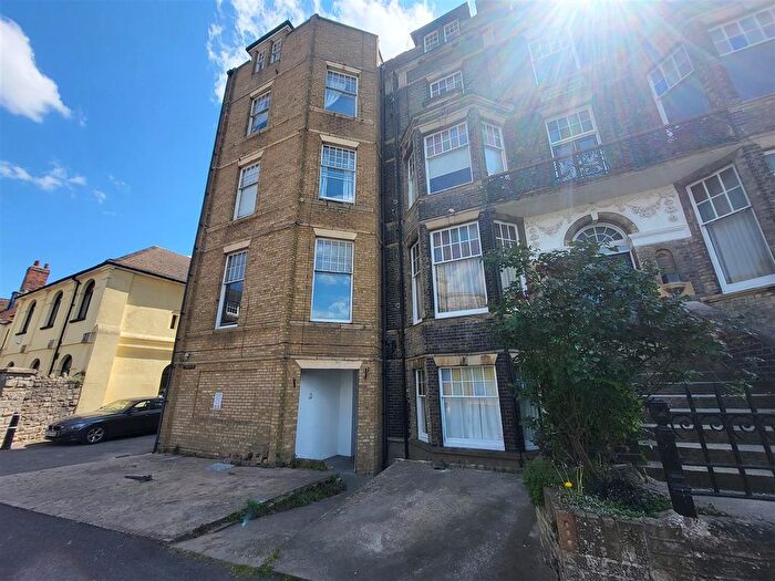 2 Bedroom Flat To Rent In Castle Hill, Rochester, ME1