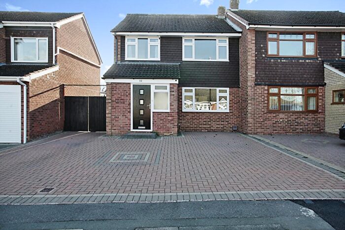 4 Bedroom Semi-Detached House To Rent In Peveril Drive, Coventry, West Midlands, CV3