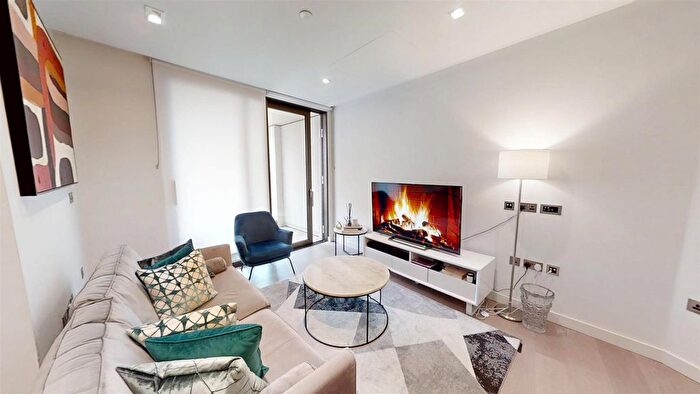 2 Bedroom Flat To Rent In Westmark Tower, Edgware Road, London, W2