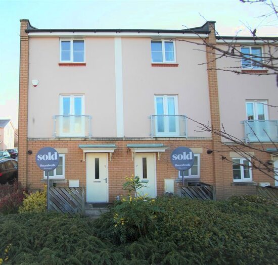 4 Bedroom Town House To Rent In Inkerman Close, Horfield, Bristol BS7