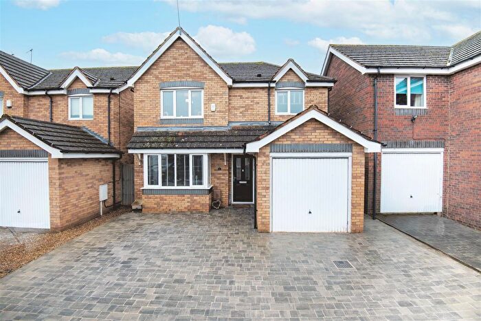 3 Bedroom Detached House For Sale In Goodwin Close, Wellingborough, NN8