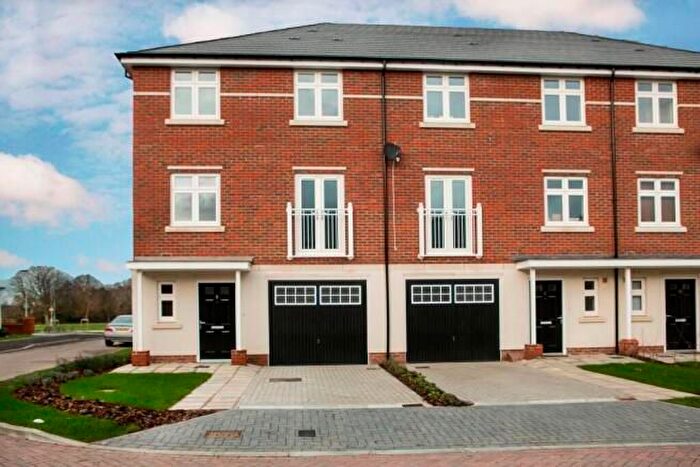 5 Bedroom End Of Terrace House To Rent In The Orangery, Earley, Reading, Berkshire, RG6