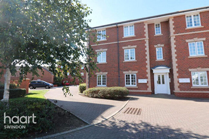 2 Bedroom Apartment To Rent In Connelly Close, Swindon, SN25