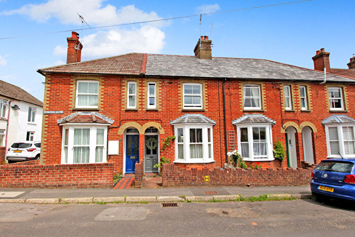 3 Bedroom Terraced House To Rent In Youngs Road, Alton, Hampshire, GU34