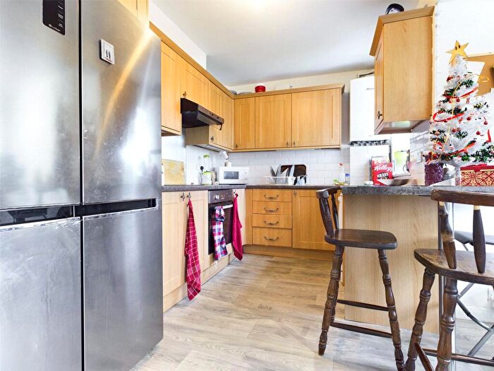 5 Bedroom Semi-Detached House To Rent In Nyetimber Hill, Brighton, East Sussex, BN2