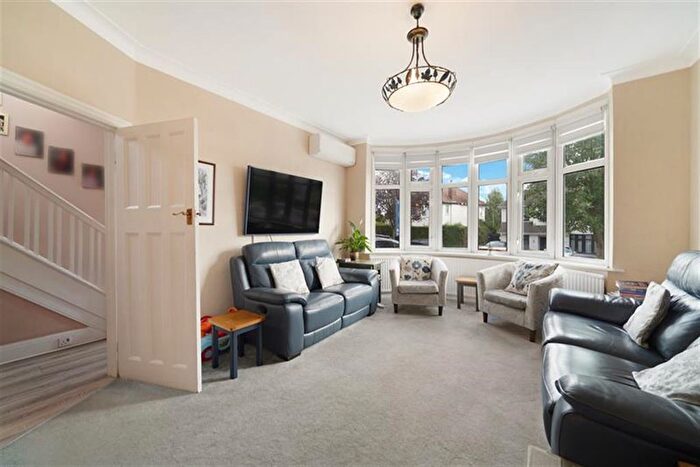5 Bedroom Semi-Detached House For Sale In Tenterden Drive, Hendon, NW4