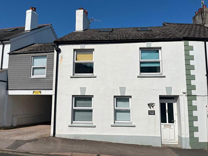 4 Bedroom Terraced House To Rent In The Street, Charmouth, Bridport, DT6